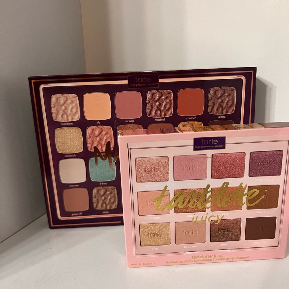 Tarte Eyeshadow bundle value over $100